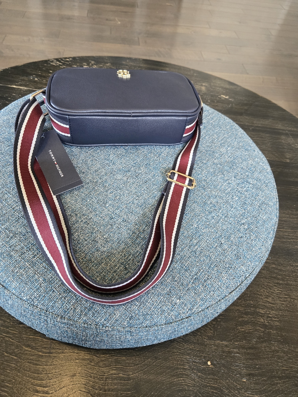 Tommy Hilfiger Navy Leather Belt Bag with Gold TH Logo - Picture 9 of 12